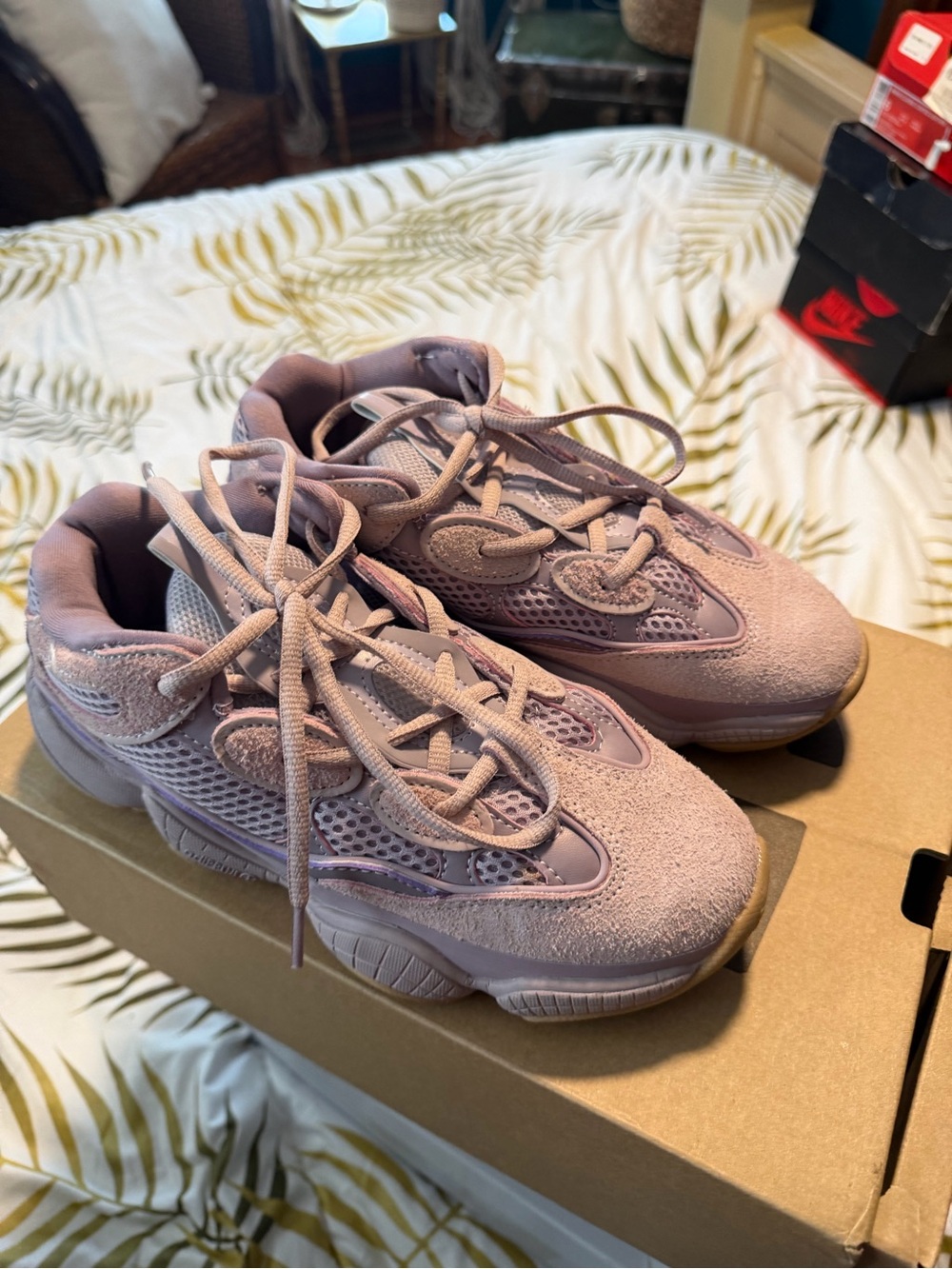 ADIDAS YEEZY Boost 500